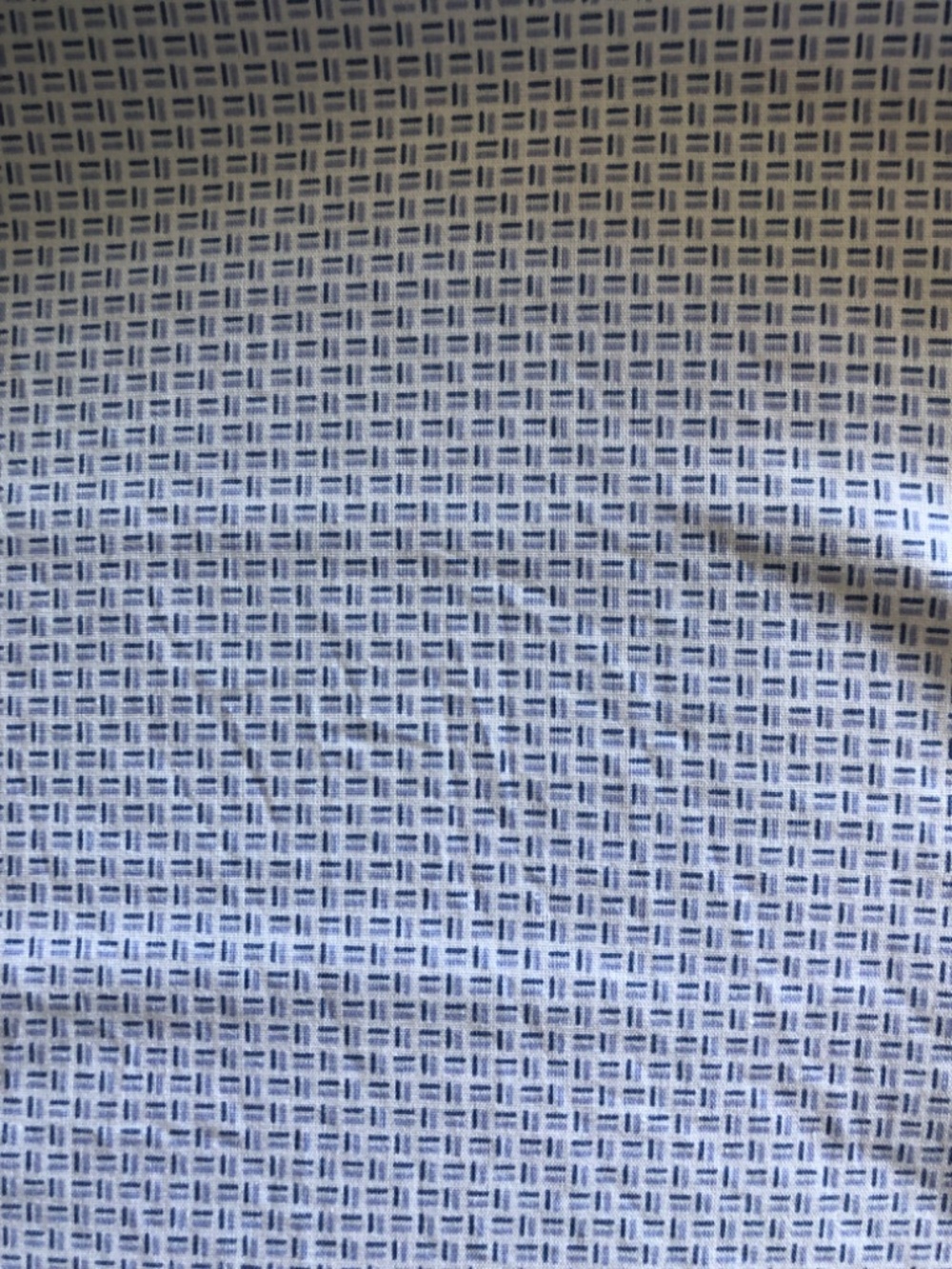 Tommy Hilfiger Slim‑Fit Dress Shirt – All‑Season Stretch, Blue Pattern, Size M - Picture 3 of 4
